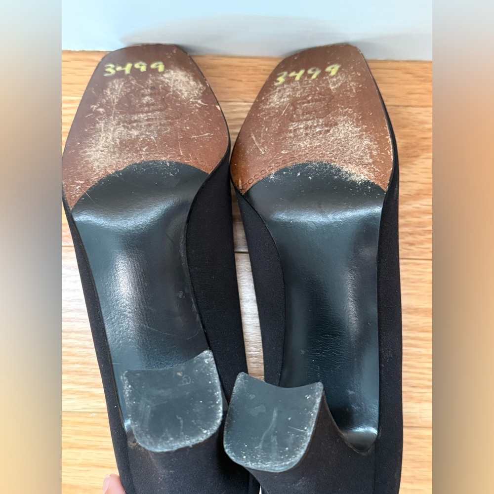 Shoes - Picture 4 of 4